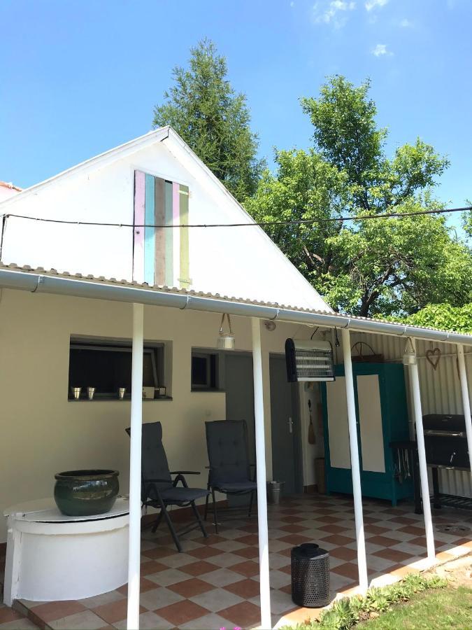 Maison d'hôtes Retro Haz à Balatonszabadi Fürdőtelep Extérieur photo