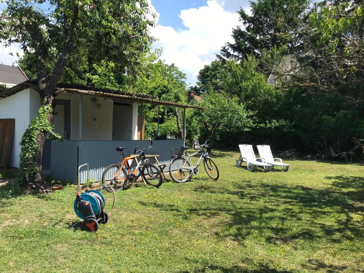 Maison d'hôtes Retro Haz à Balatonszabadi Fürdőtelep Extérieur photo