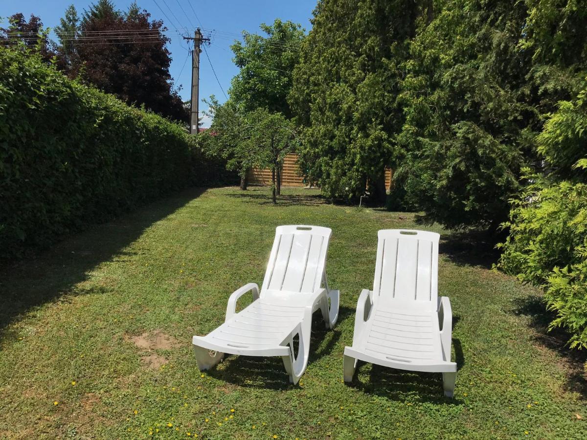 Maison d'hôtes Retro Haz à Balatonszabadi Fürdőtelep Extérieur photo