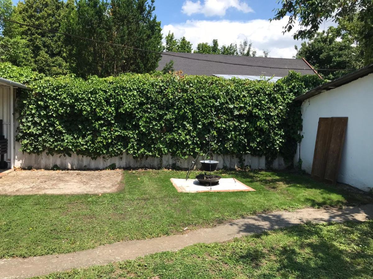 Maison d'hôtes Retro Haz à Balatonszabadi Fürdőtelep Extérieur photo